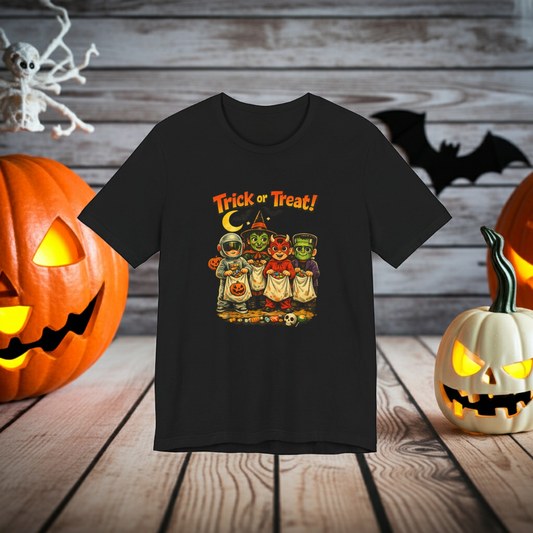 Halloween Trick or Treat Kids Costume T-Shirt